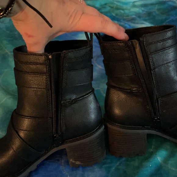 Booties - Picture 4 of 8